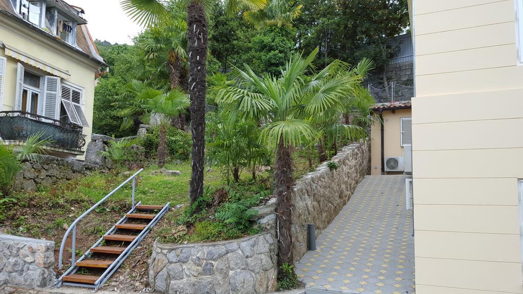 Apartments Villa Atta Опатия Экстерьер фото