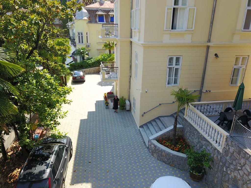 Apartments Villa Atta Опатия Экстерьер фото